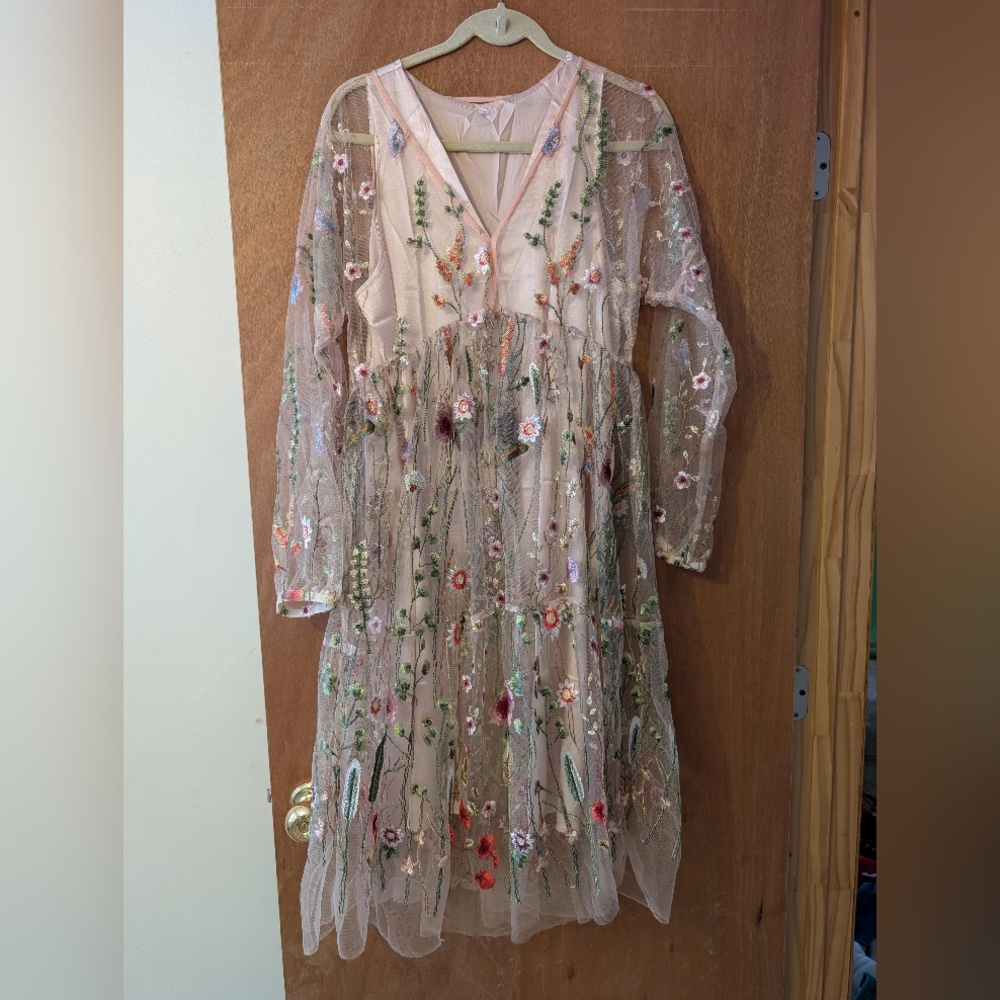 Floral Embroidered Long Sleeve Dress